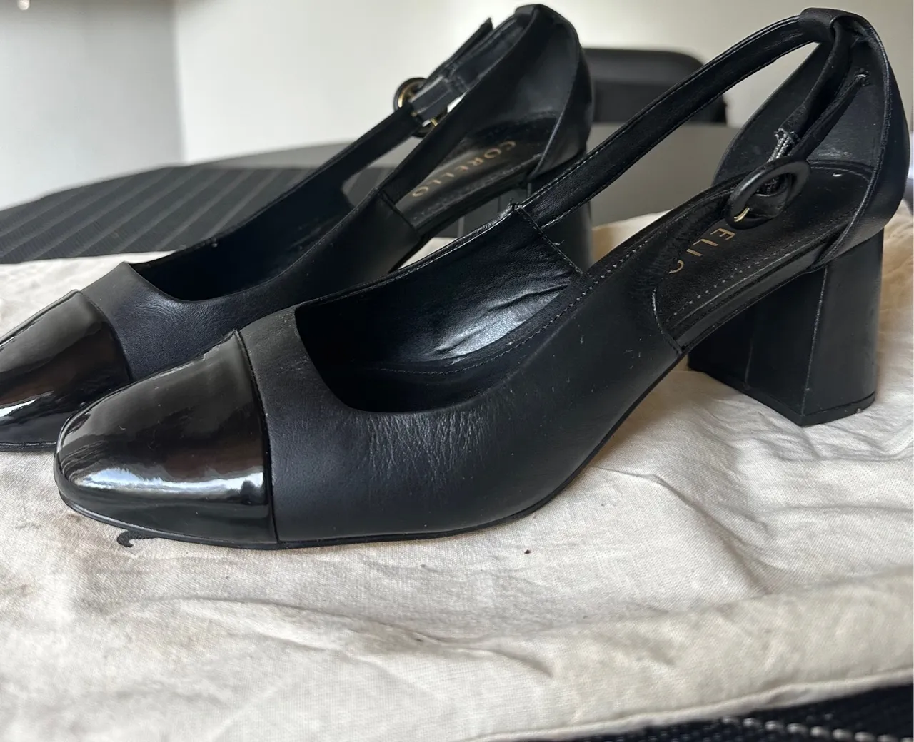 Sapatos de salto feminino Corello pretos