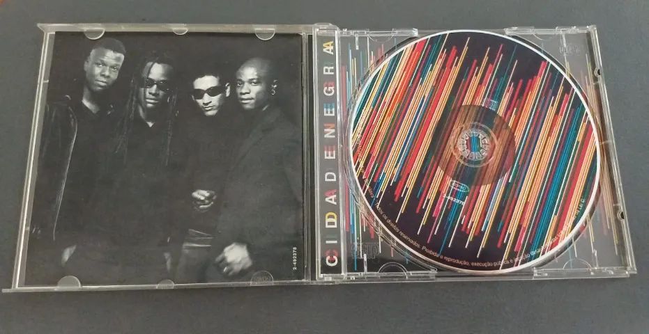 CD Cidade Negra - Hits - Foto 2