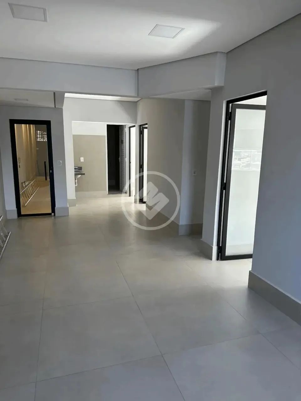 Sala Comercial para locação de 71 m ² no Centro de Cuiabá ótima localização, R$ 3.400,00 c - Foto 6