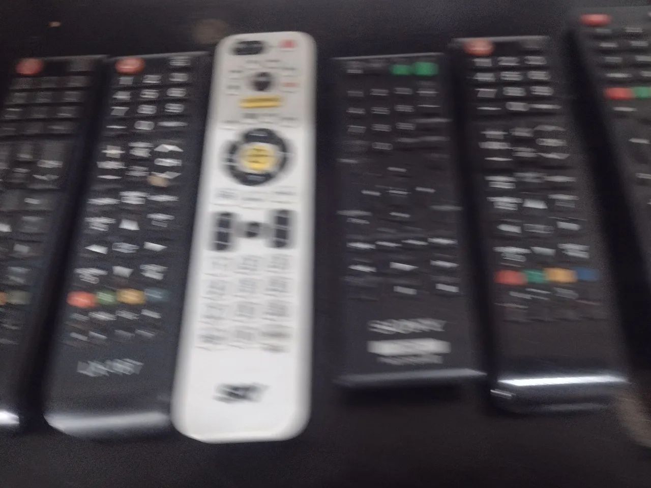 Controles remotos64303161334273120