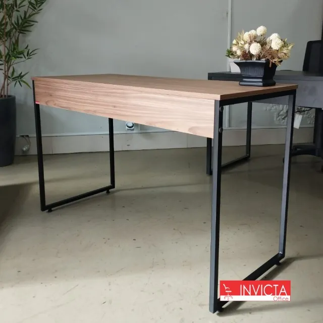 Mesa Reta 120cm estilo industrial para Escritório/Home Office
