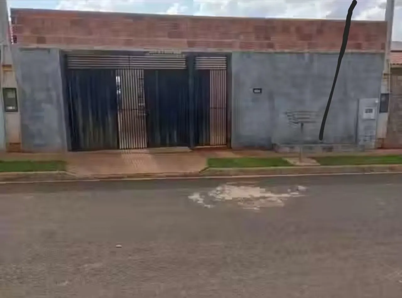 Casa à Venda na cidade de Álvares Florence/SP