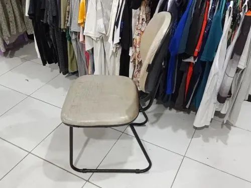 Cadeira de Escritório sem rodinhas - Foto 2
