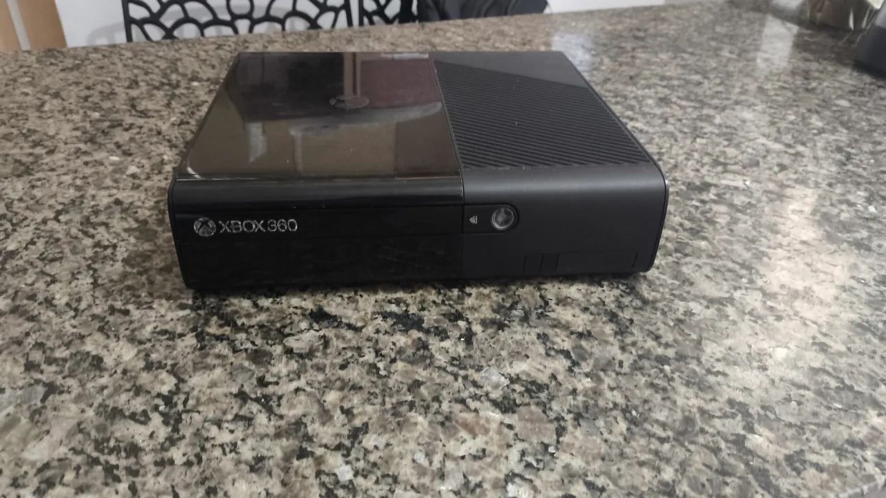 Xbox 360 com defeito  - Foto 4