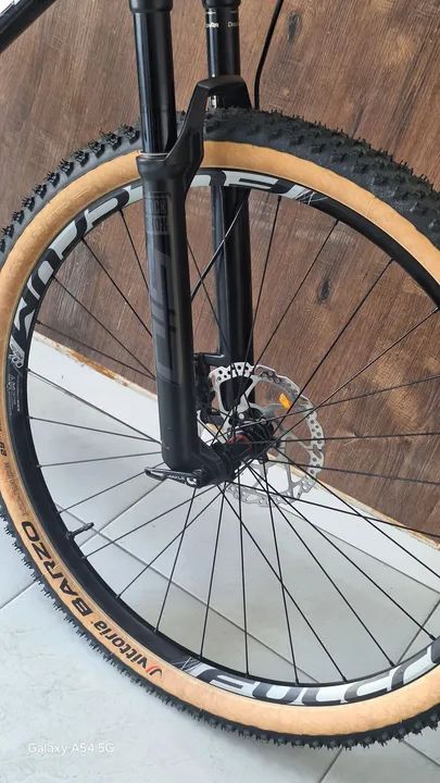 MTB Bicicleta Volcano Soul 29 Full Suspension Oportunidade  - Foto 2