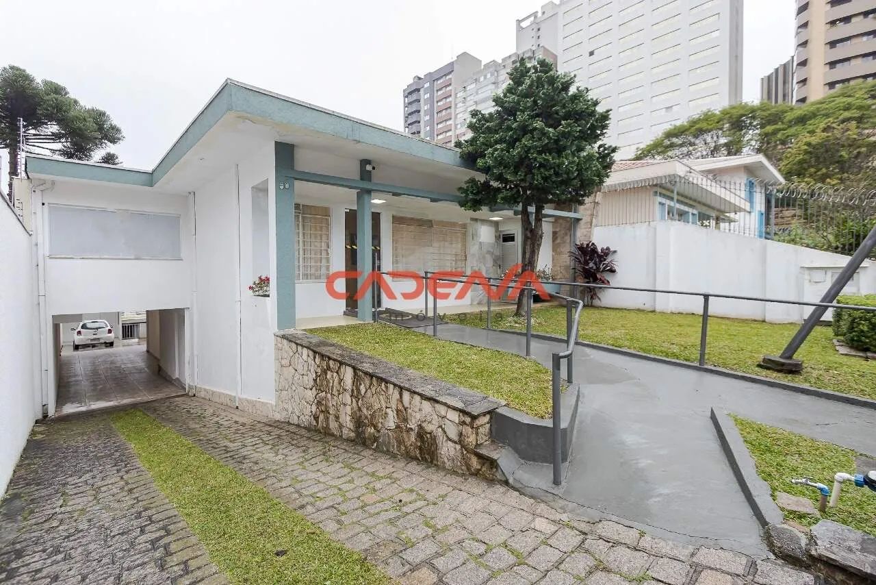 Casa com 5 quartos e 5 vagas à venda no Bigorrilho