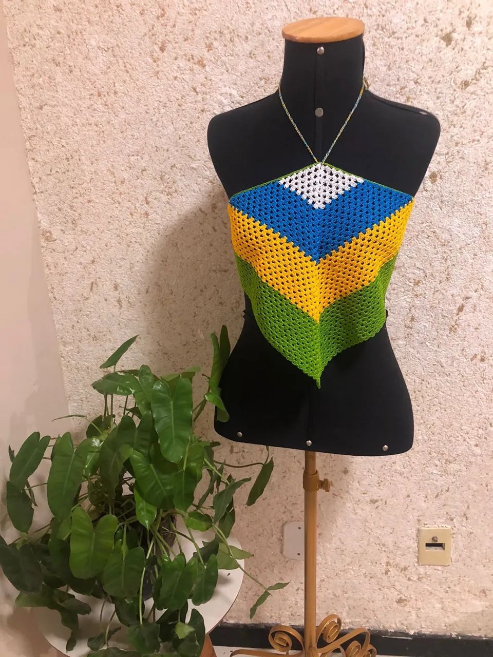 Conjunto crochê feminino várias maneiras de usar kit feminino short e blusa  - Foto 2