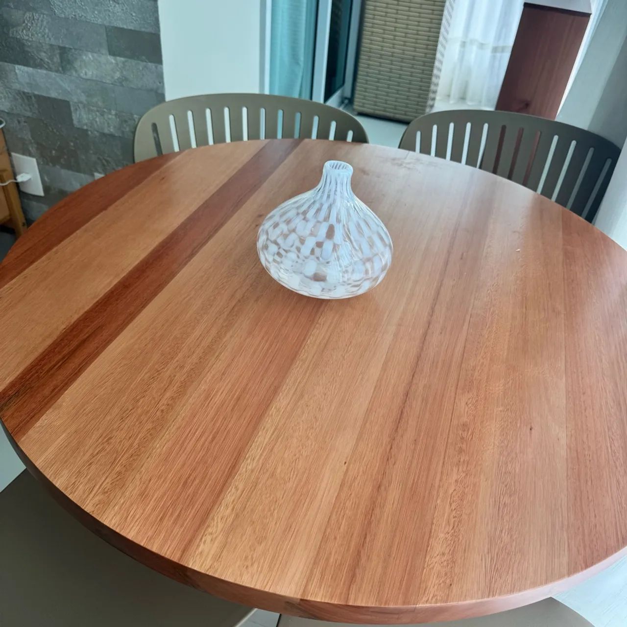 Mesa madeira novinha - Foto 2