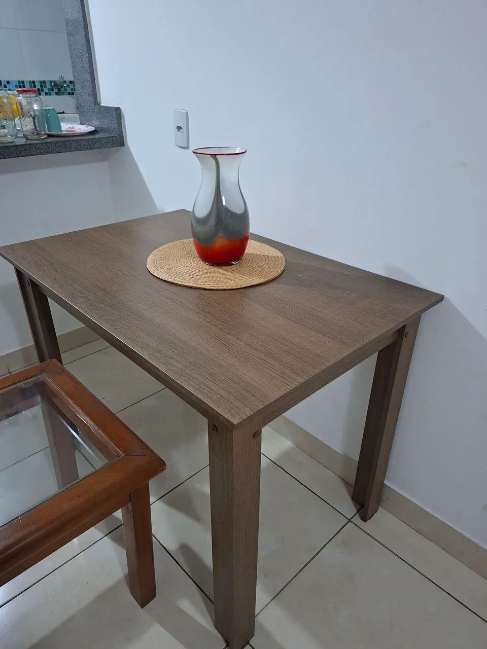 MESA MADEIRADA + MESINHA COM TAMPO DE VIDRO - Foto 4