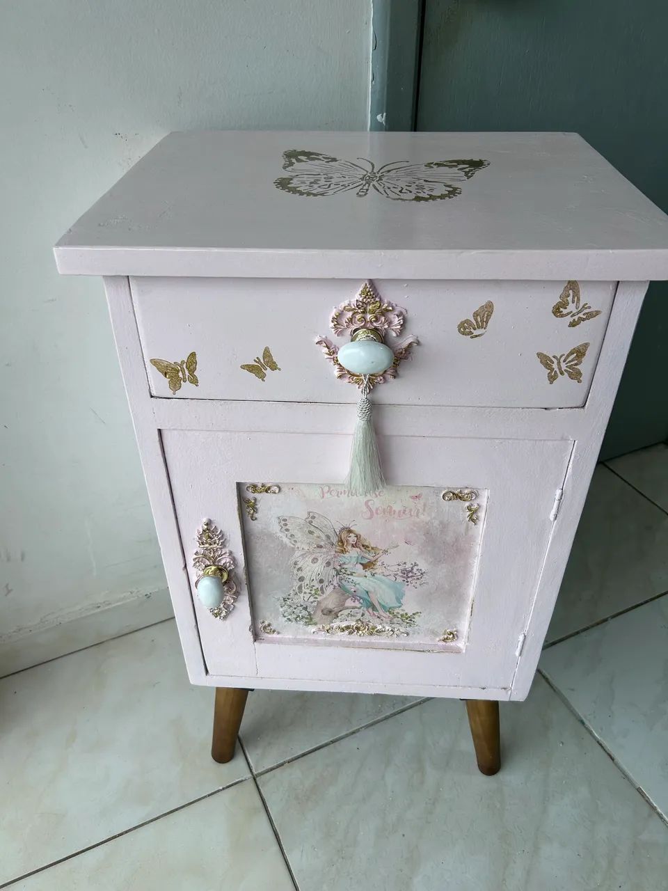MESA DE CABECEIRA PROVENÇAL DELICADA E EXCLUSIVA - Foto 2
