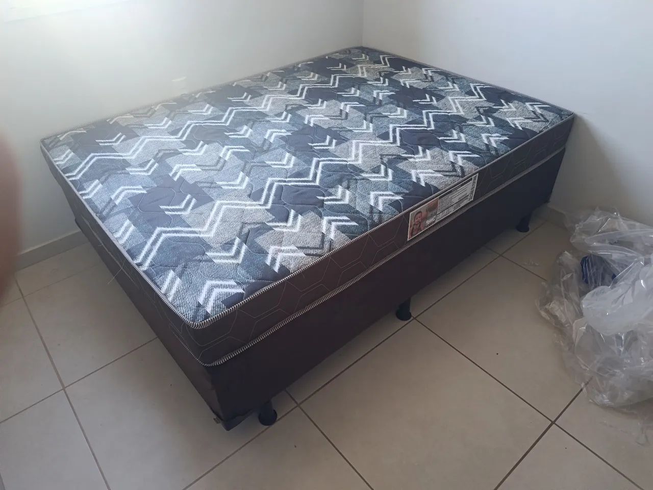 Cama casal com colchão d33 em promoção - Foto 3