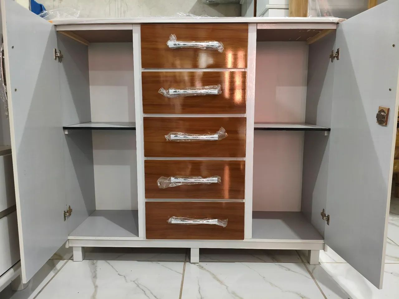 Cômoda grande por 450$ e entrega imediata  - Foto 2