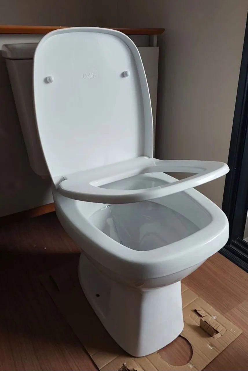 Kit vaso sanitário Incepa com assento soft