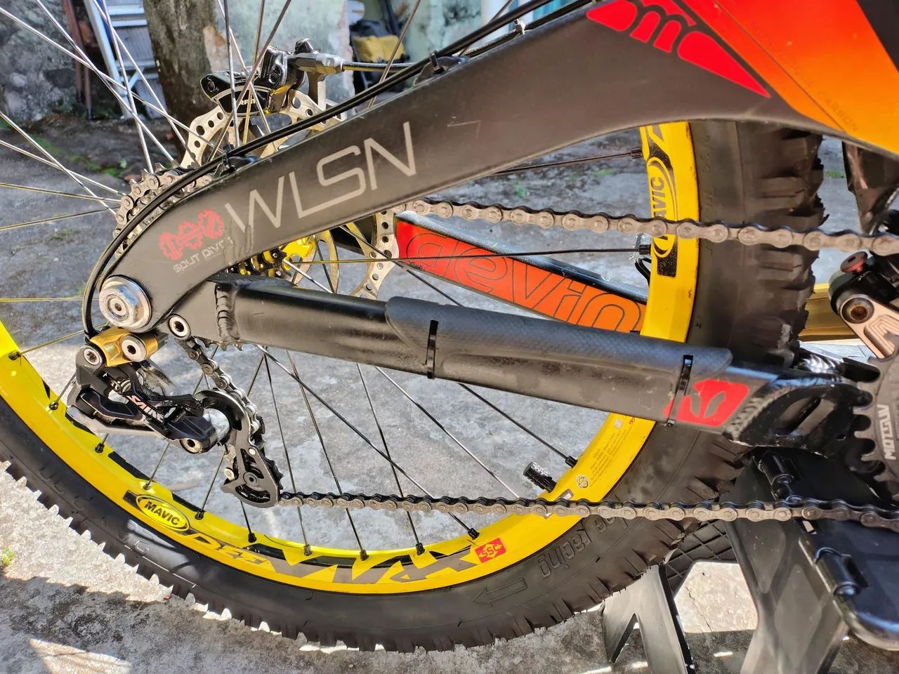 Devinci Wilson Carbon Downhill  - Foto 4