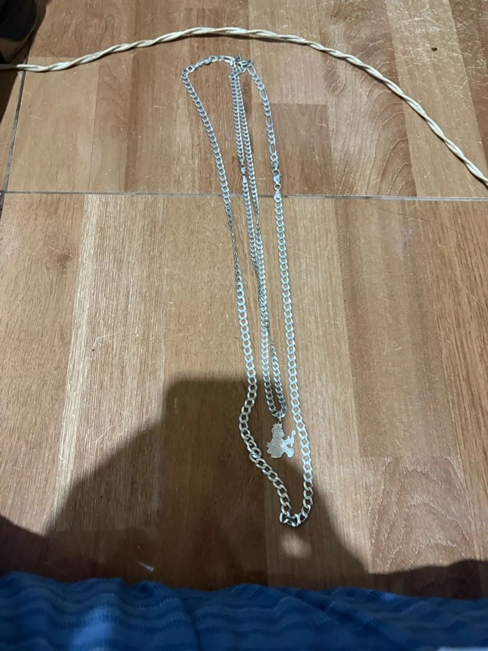vendo prata 8mm pescoço,8mm pulso,6mm pescoço e pingente tio patinhas 
