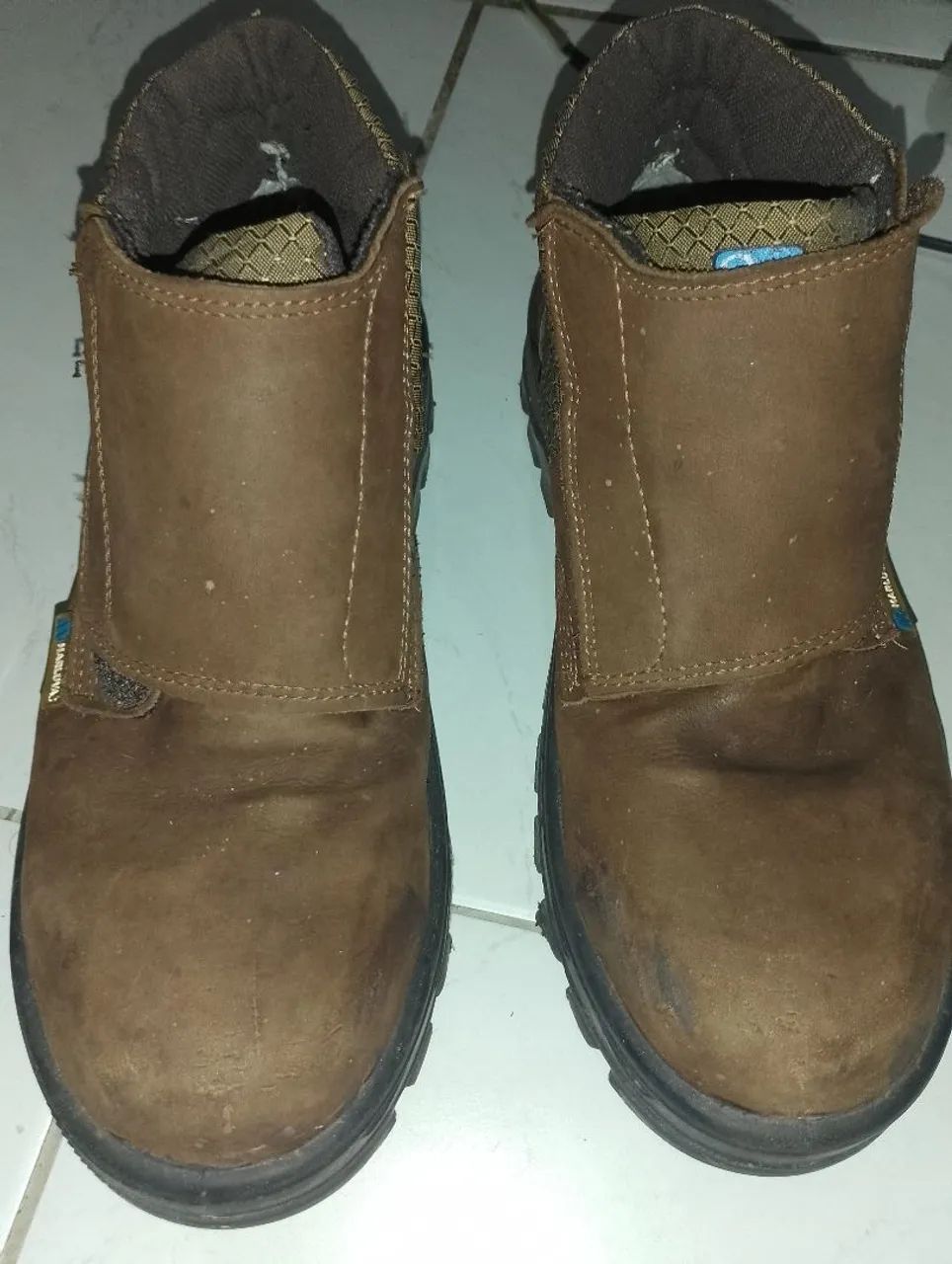 Bota industrial de velcro(n:42)
