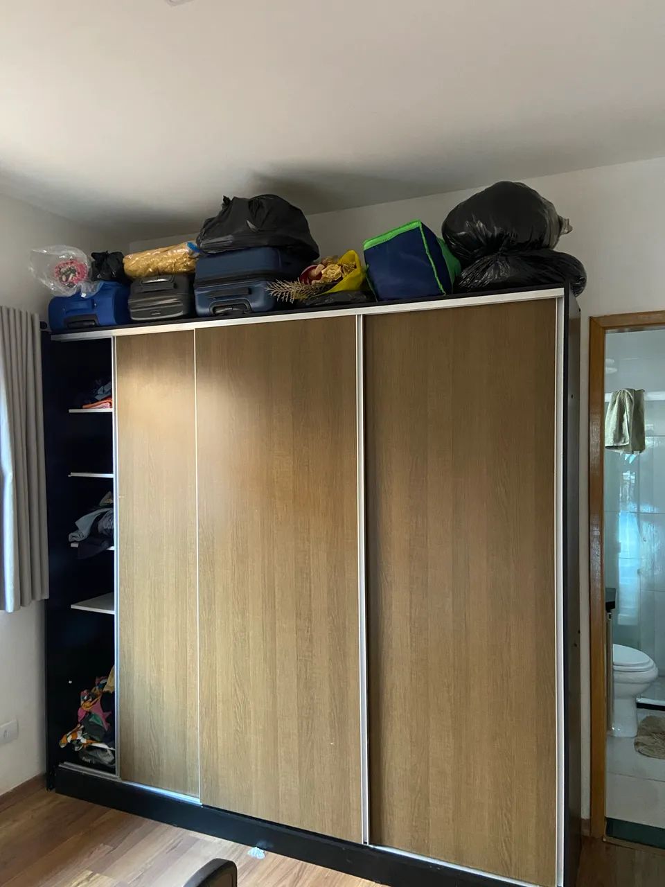 Guarda roupa usado novo  - Foto 4
