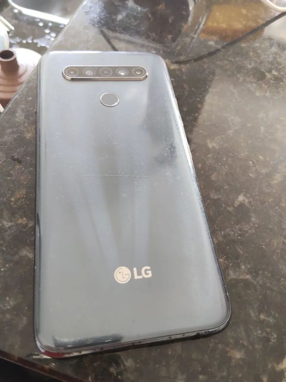 Vendo celular LG K 61