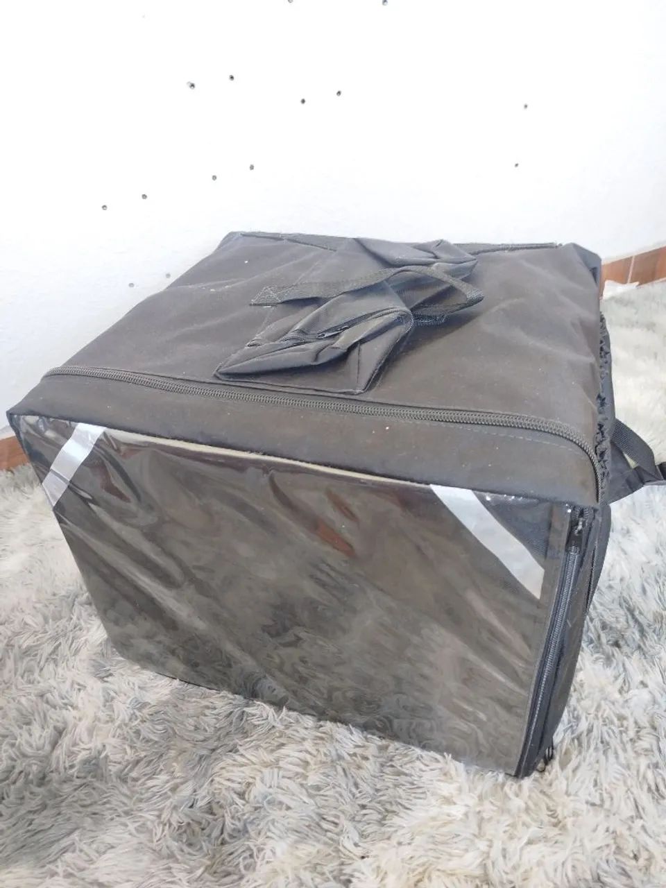 Vendo bag literalmente nova 