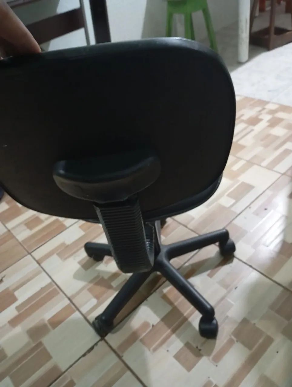 Cadeira de escritório/ bancada - Foto 3
