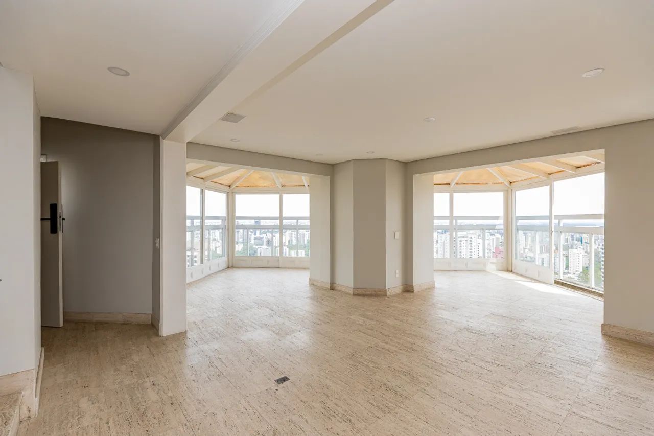 Triplex para venda em Vila Suzana com 4 quartos, sendo 4 suítes, 347m² - Foto 5