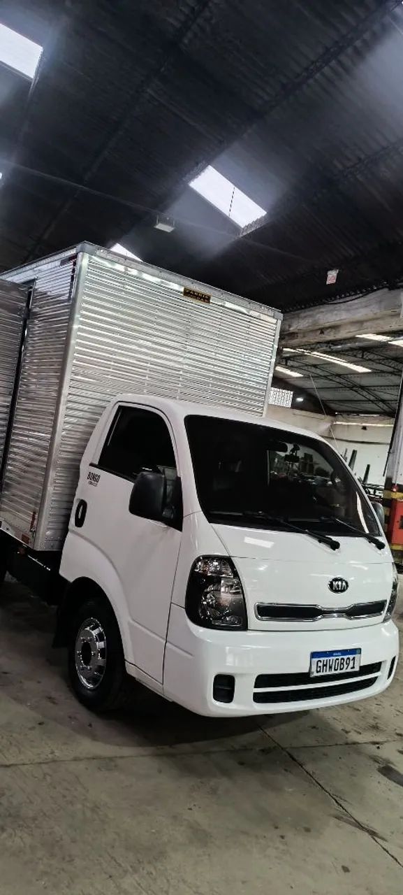 Kia bongo 2020 com baú  - Foto 4