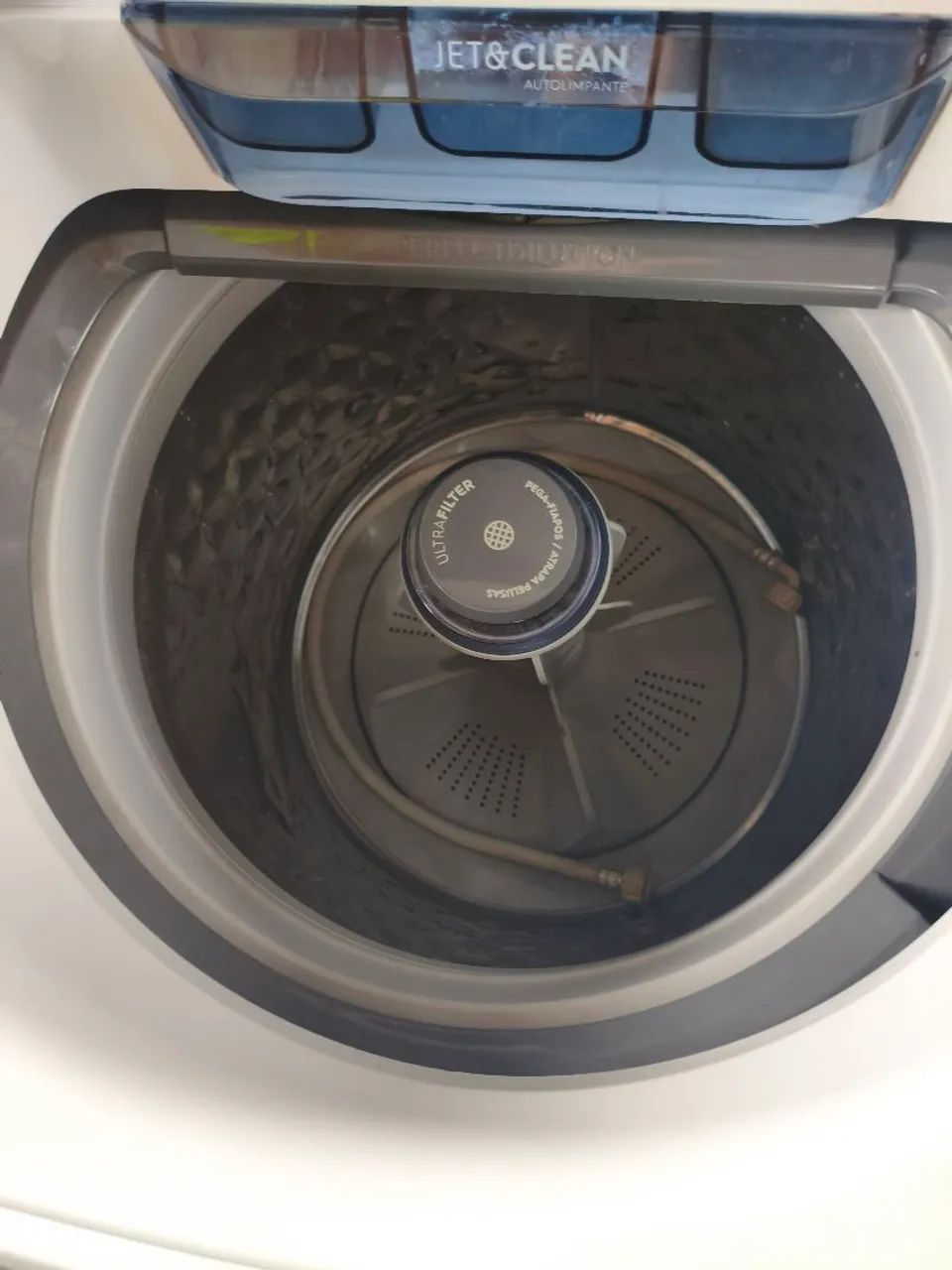 Lava roupas Eletrolux 14kg - Foto 4