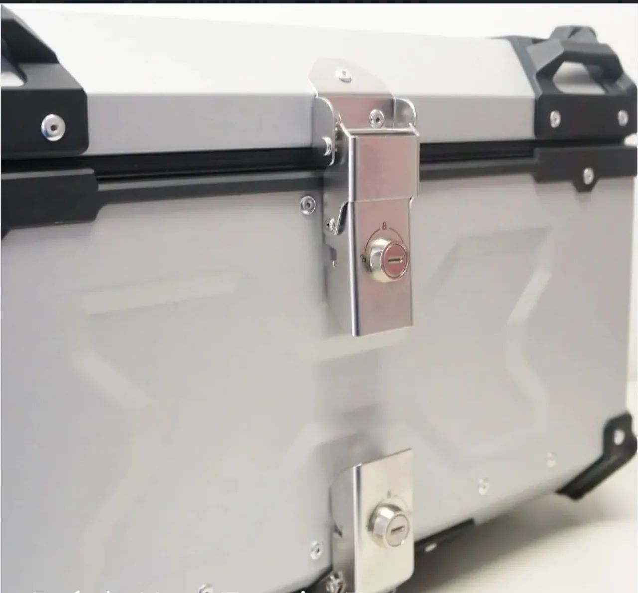 Bau trazeiro moto de  aluminio 64l - Foto 2