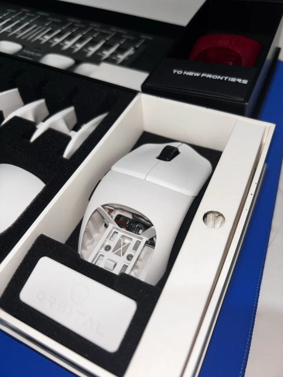 MOUSE GAMER ORBITAL PATHFINDER ACEITO NEGOCIAÇÃO  - Foto 3