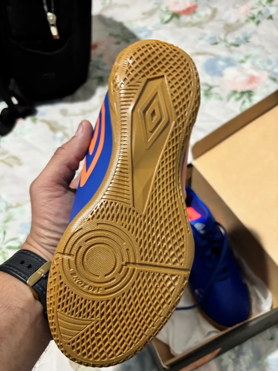 Chuteira Umbro nunca usada. - Foto 3