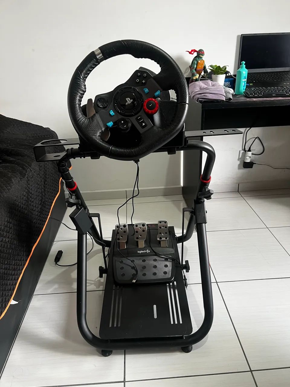 Controle Logitech volante ps4, ps5 e pc  - Foto 4
