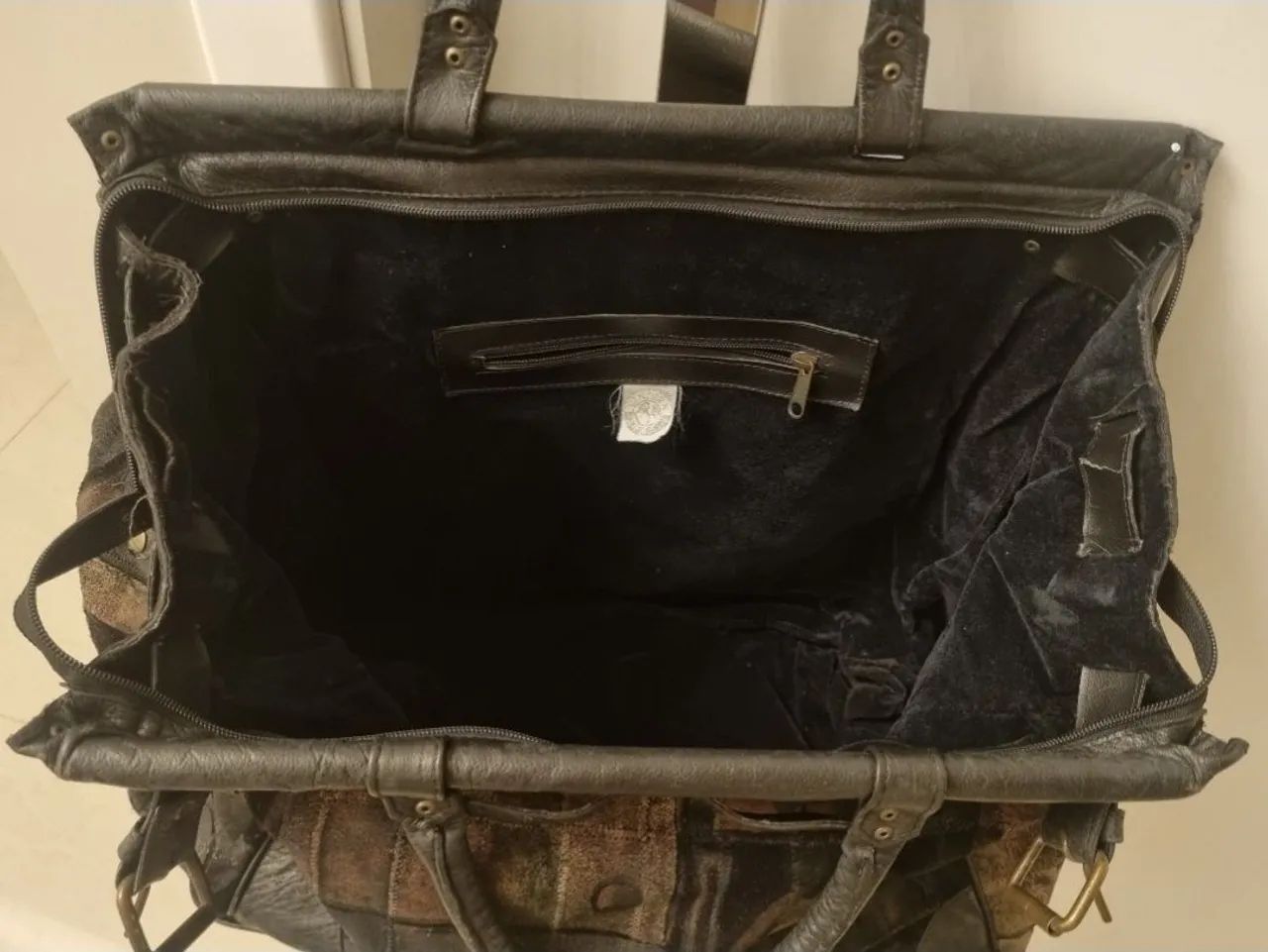Mala/Bolsa grande em couro (com rodinhas) - Foto 3