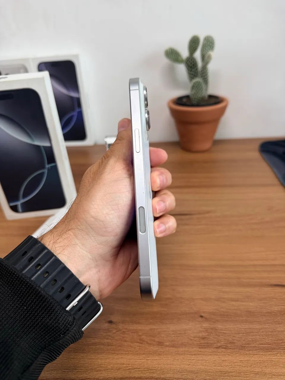 iPhone 16 Pro Max 256GB - Foto 3