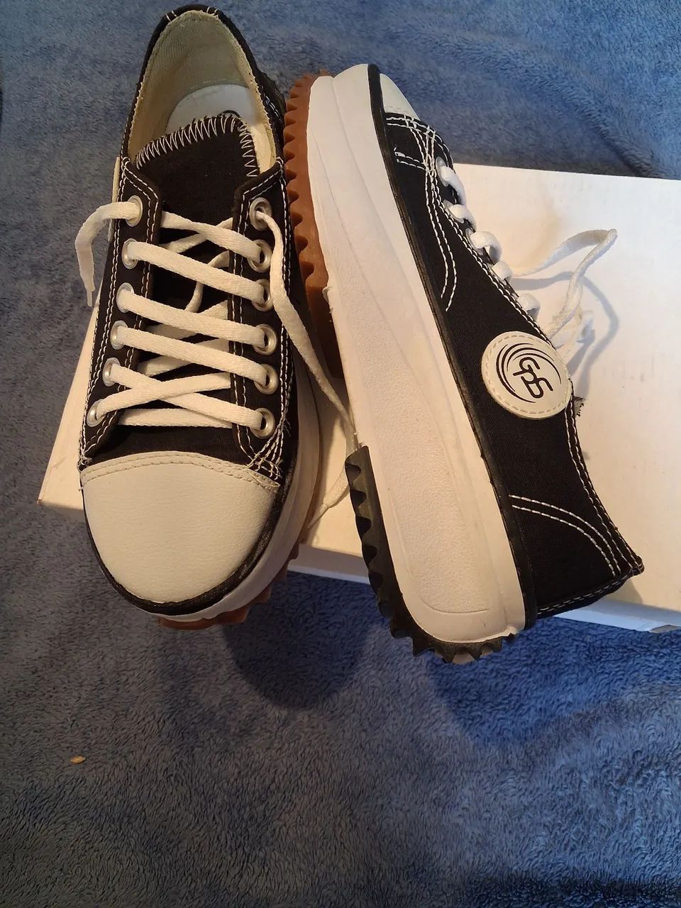 Tenis plataforma número 37