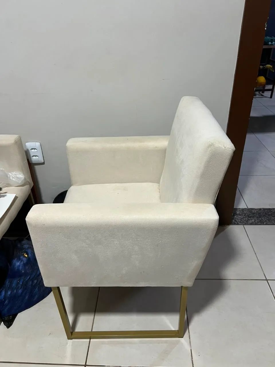 Mesa em L + 2 poltronas  - Foto 2