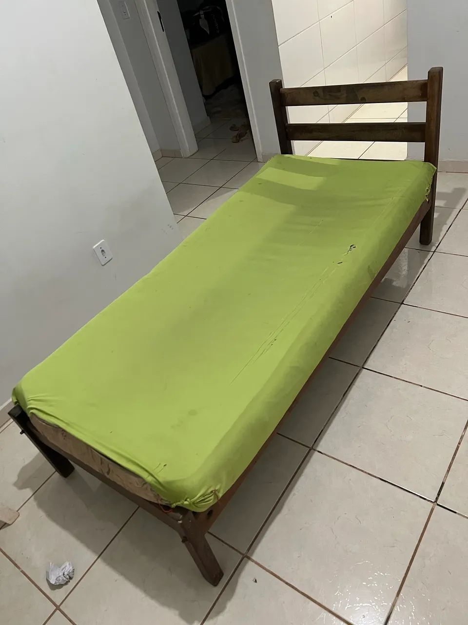 Cama de solteiro á venda - Foto 5