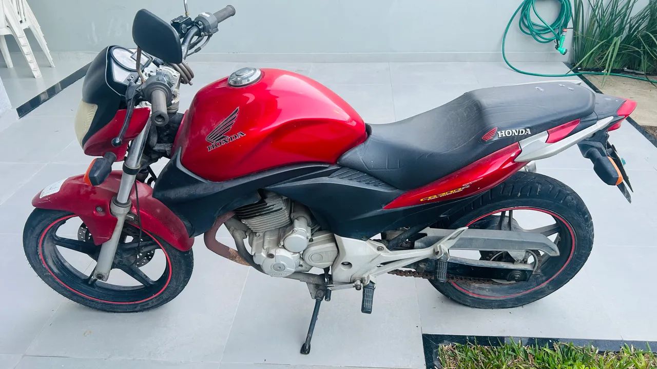 MOTO CB 300 - Foto 4