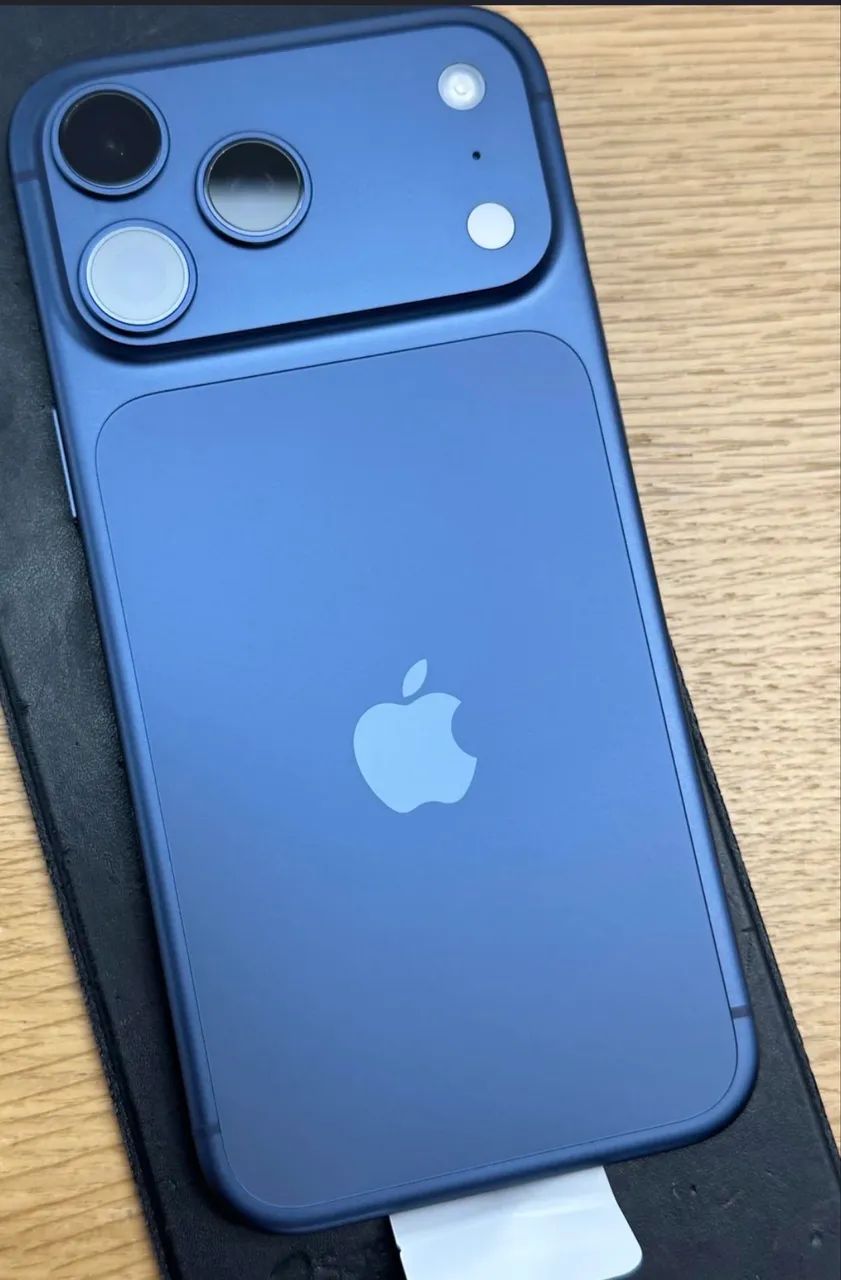 iPhone 17 PROMAX AZUL