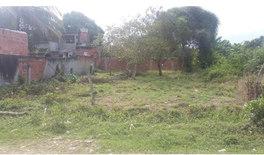 Vendo terreno com frente murada no km32