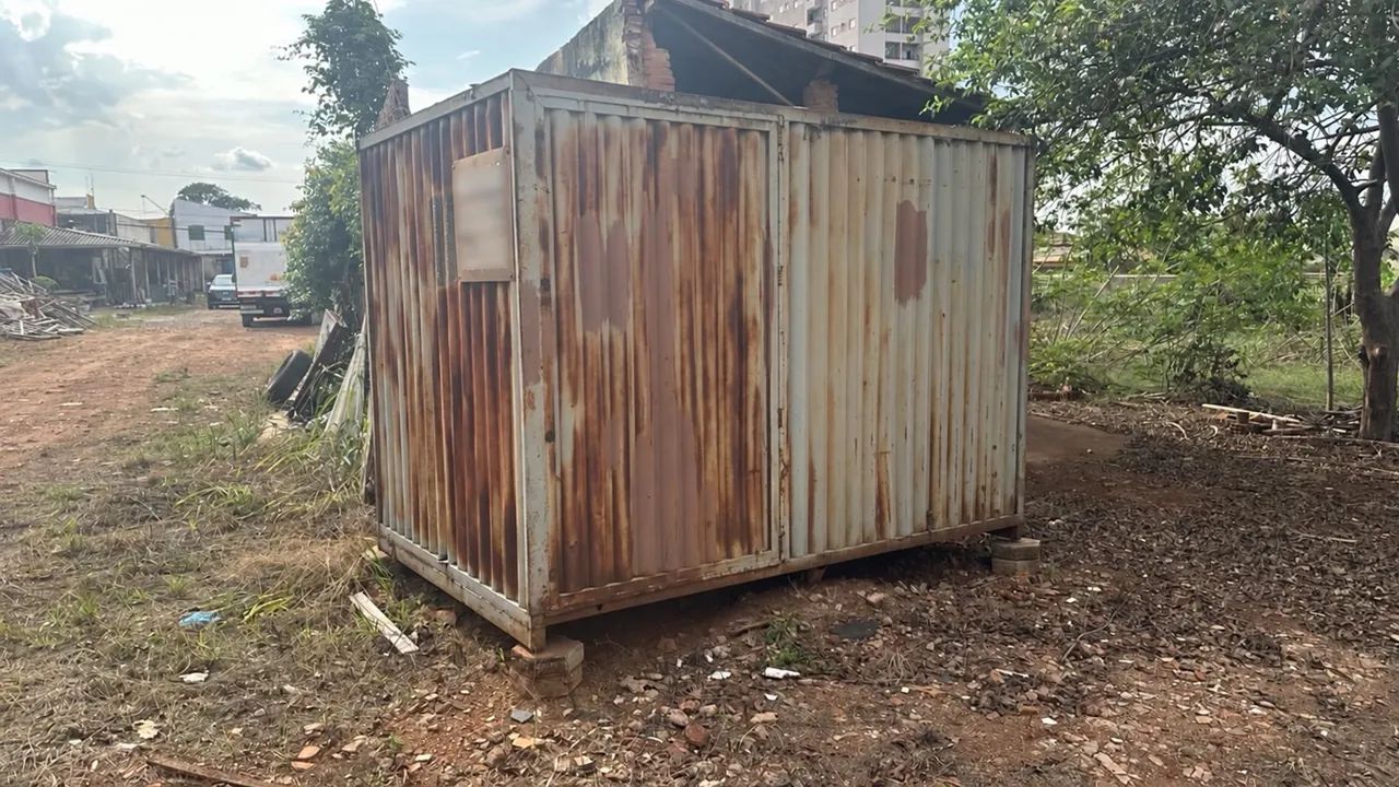 Contêiner - 3,35m X 2,35m - usado - Foto 2