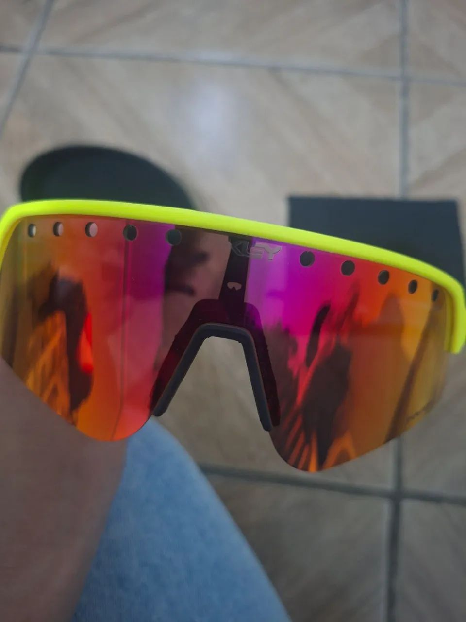 Óculos Oakley Shield Prizm Colorido - NOVO - Foto 2