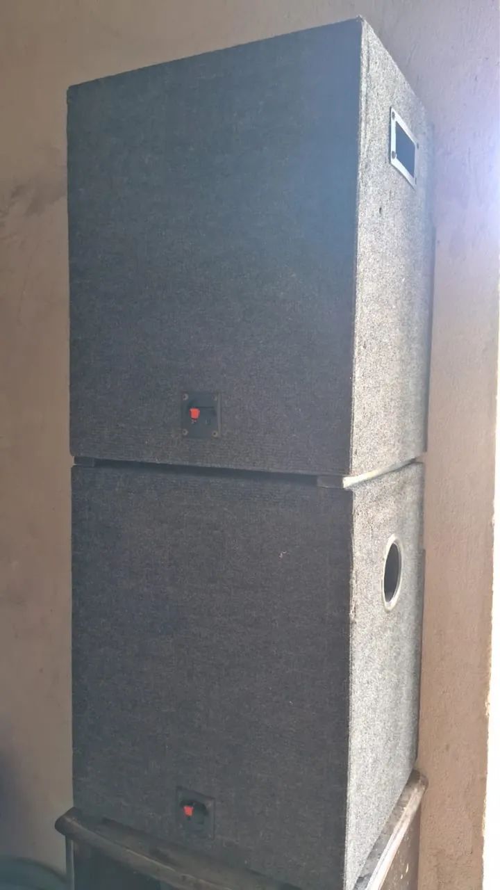 Mesa e caixas de som - Foto 4