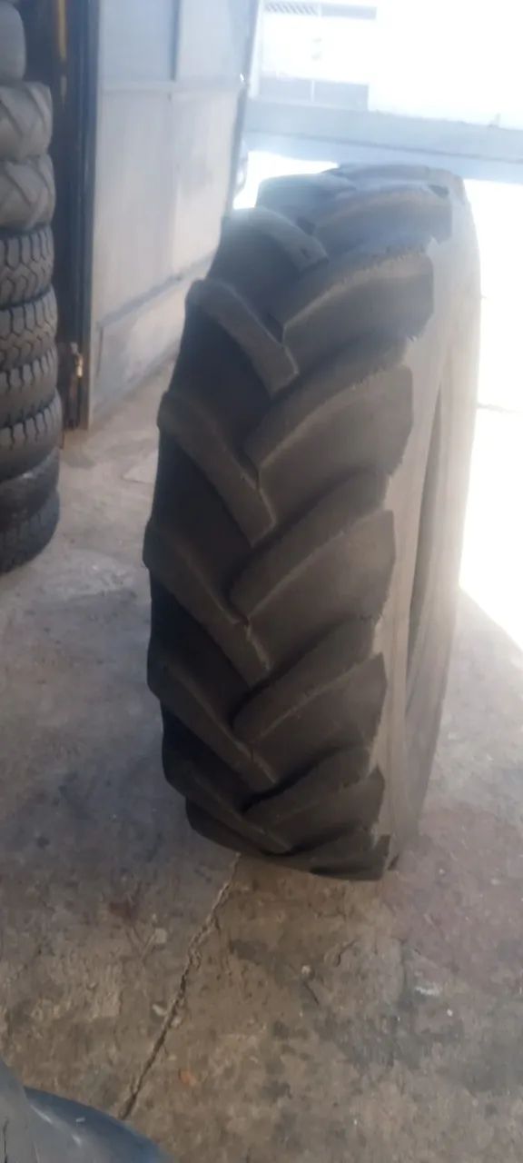 Pneu de trator 