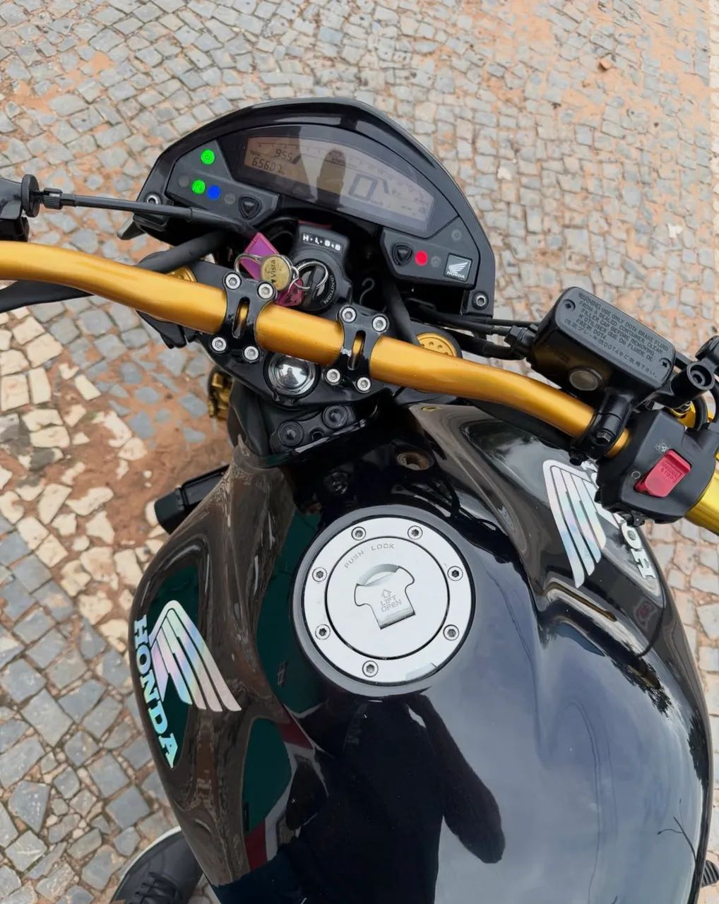 CB 600 - Foto 2