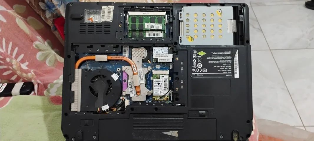 Notebook Eclipse T4200 2,00GHZ 4GB RAM HD 160GB - Foto 2