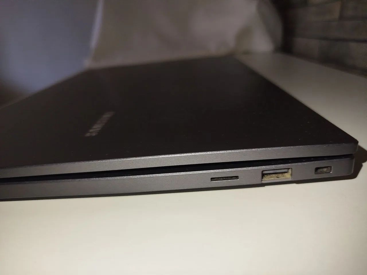 Vende-se Notebook Samsung usado  - Foto 4