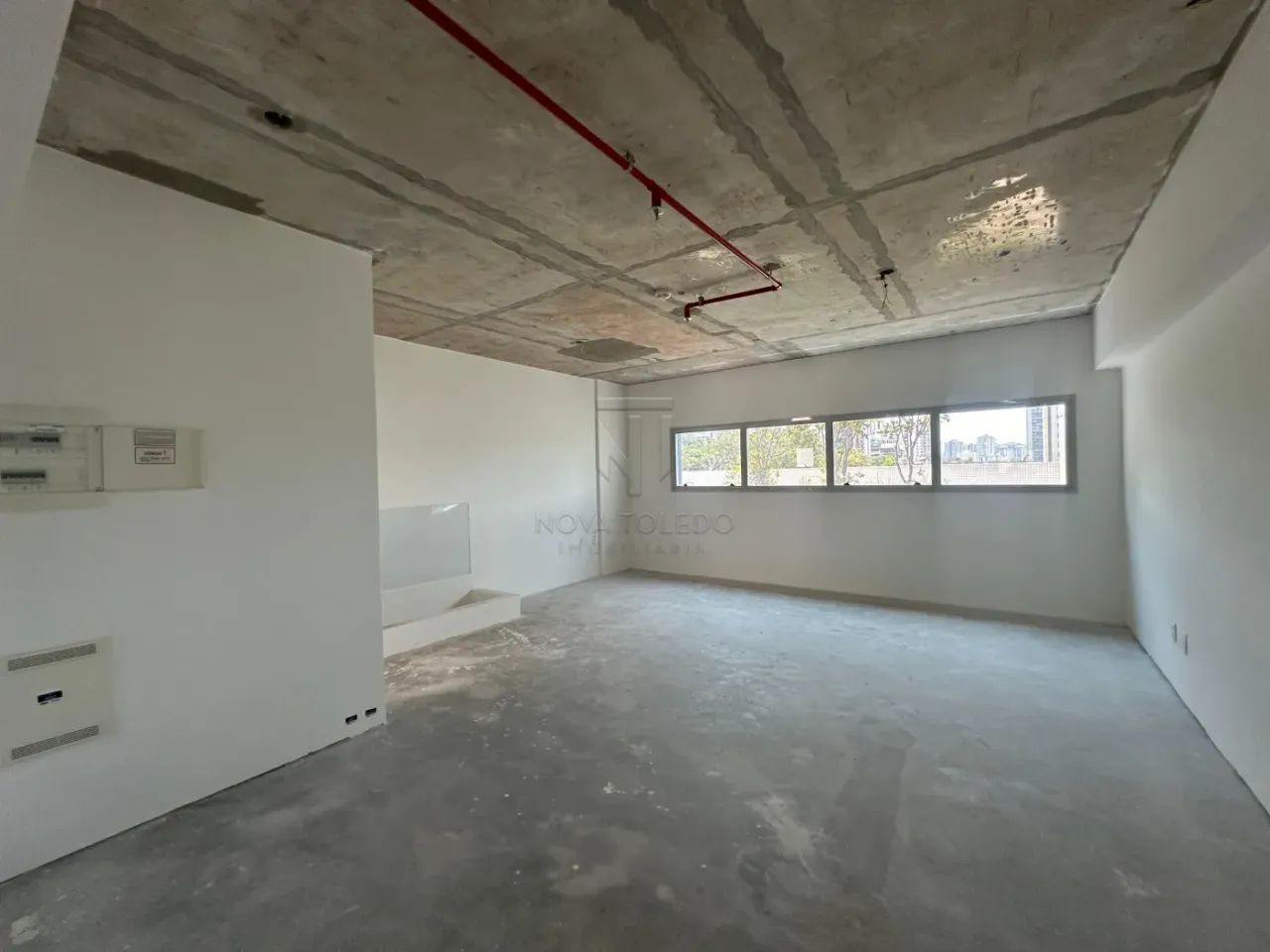 SALA COMERCIAL PARA LOCAÇÃO COM 36,00 METROS, JARDIM AQUARIUS. - Foto 2