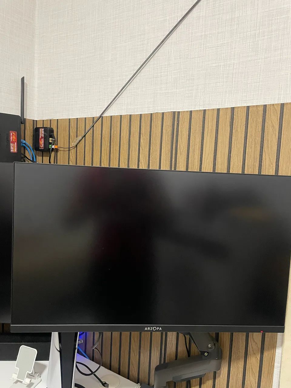 Monitor Gamer Arzopa M1RC 27?