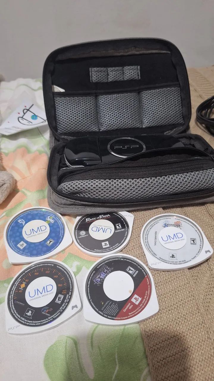 PSP c/ Case e 6 jogos - Foto 4