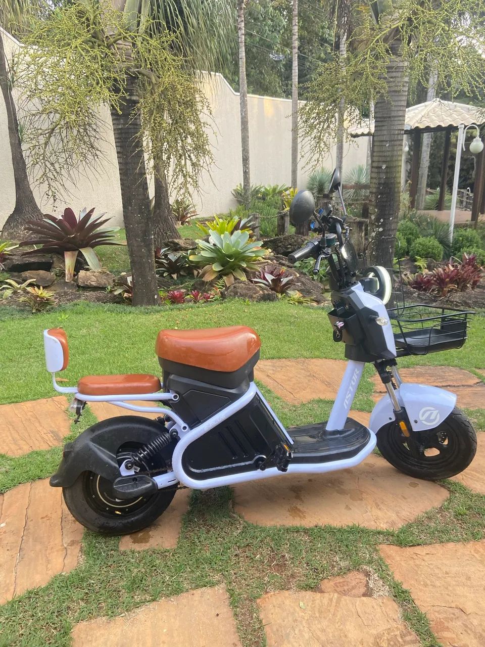 SCOOTER ELÉTRICA ASTUR 1000W 2026